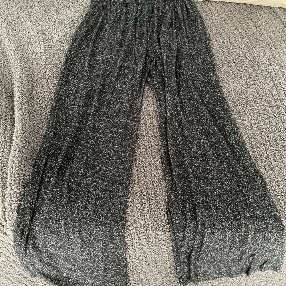 pants - Picture 2 of 3